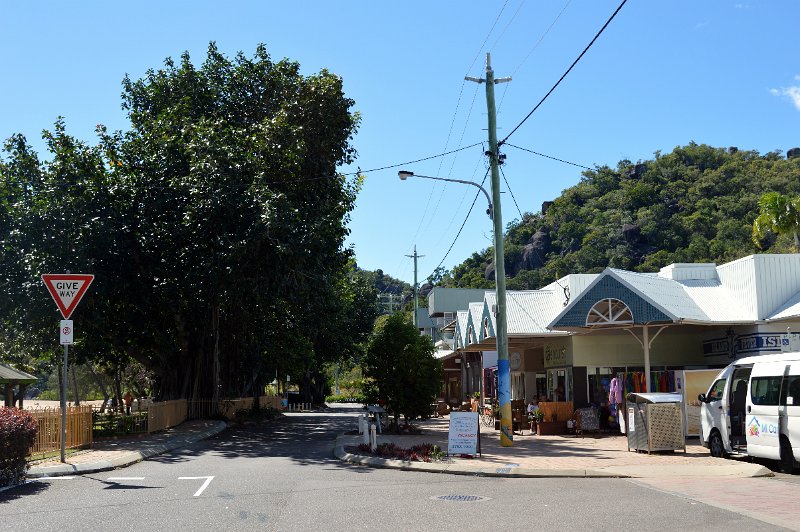 08Tville (60).JPG - Townsville; Magnetic Island trip - Horseshoe Bay